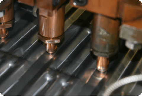 スポット溶接の様子